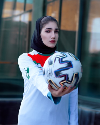 موعد قرعة دور ال16 دوري ابطال اوروبا 2025